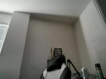 11inchtattedtrinibad — canon explode off the ship deck [1079 doubloons remaining]