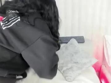 Freechat 1m_emily on Chaturbate