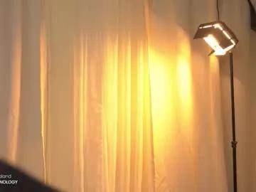 Freechat _angeleyes on Chaturbate