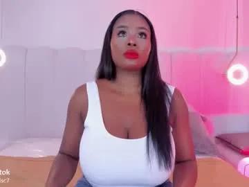 Freechat _huge_boobs_ebony on Chaturbate