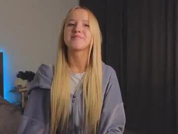 Freechat adele_armas on Chaturbate