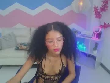 Freechat adisson_petite1 on Chaturbate