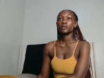 Freechat africanpetitequeen on Chaturbate
