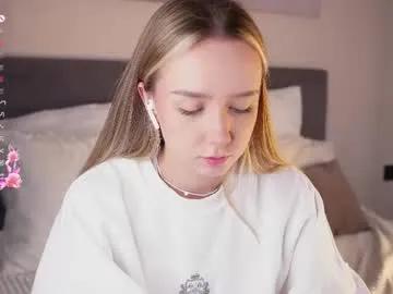 Freechat alodiaacomb on Chaturbate