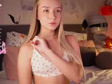 Freechat alodiaacomb on Chaturbate