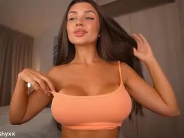 Freechat amylure on Chaturbate