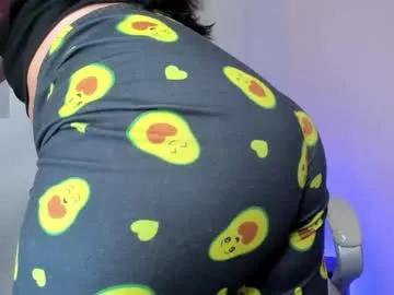 ariiah_walker_ — GOAL: Put red ass [87 tokens remaining] Hello! PVT RECORDING INCLUDED!! #leggings #submissive #bigass #latina #shy