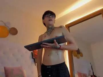 Freechat b3k_afrodict on Chaturbate