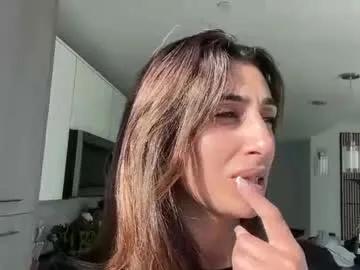 camiliakxoxo — top off  #undress #bigtits #natural #latina #arab #girl [486 tokens remaining]