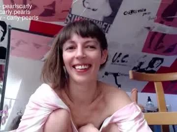 Freechat carlypearls on Chaturbate