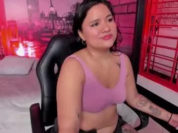 caro_sexyhot — GOAL: Hi sexy caro [7 tokens remaining] Welcome to my room!-Mommy is waiting for you, we'll have a great time together. #curvy #latina #tattoo #feet #bigass