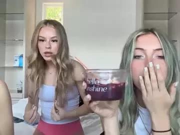 Freechat chloeros3e on Chaturbate