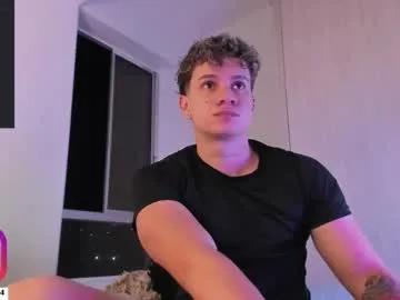 Away derekolsen_ on Chaturbate