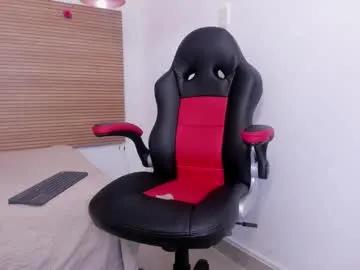 Freechat dhamian_wolf_hunter on Chaturbate