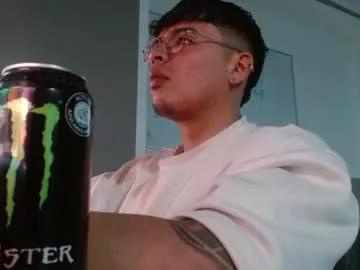 Freechat drakenn_ on Chaturbate