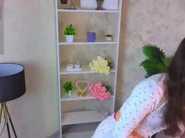 Freechat ebonyleibenstein on Chaturbate