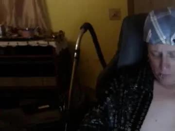 Freechat edwardaims_2please on Chaturbate