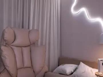 Freechat entya on Chaturbate