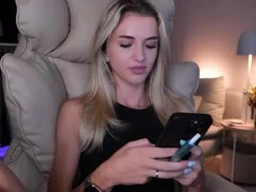 Freechat entya on Chaturbate