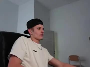 Freechat eric_poston on Chaturbate