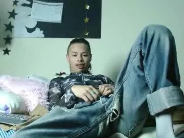 fenixmfx — Use my nippleclamps [33 tokens left] #trans #ftm #bigclit #colombia #hairy