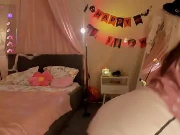 Freechat fieryfeline on Chaturbate