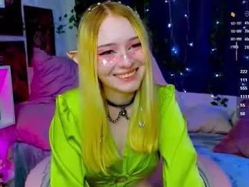 Freechat flaircorell on Chaturbate