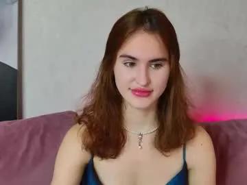 Freechat fridacure on Chaturbate