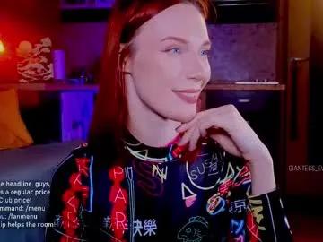 Freechat giantess_eva on Chaturbate