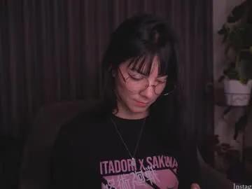 Freechat hollylinder_ on Chaturbate