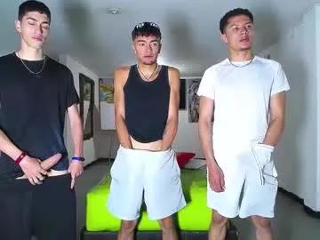 Freechat icevermilk on Chaturbate