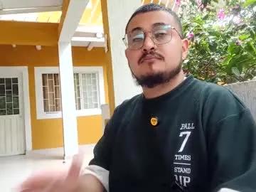 issaandneron_ on Chaturbate 