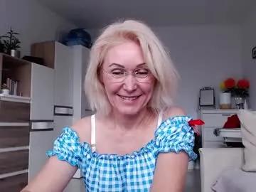 jasmin18v — Lovense is on, ... dress off , make me squirt if you can [1000 tokens remaining]