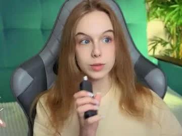 kebesheska — TOPLESS [200 tokens left] #teen #bigass #cute #natural #lovense