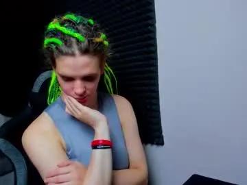 Freechat kiki_krash on Chaturbate