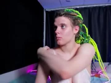 Freechat kiki_krash on Chaturbate