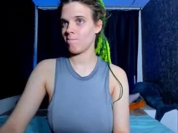 Freechat kiki_krash on Chaturbate