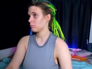 Freechat kiki_krash on Chaturbate