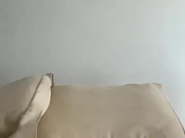 Freechat kikibae2 on Chaturbate