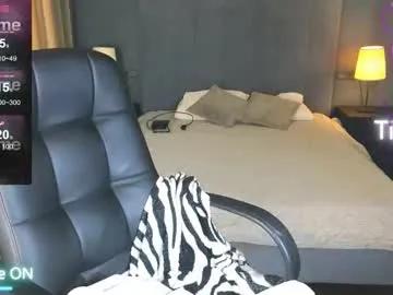 Freechat kim_brownie on Chaturbate