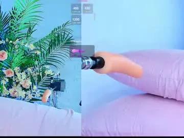 Freechat kinky_karo on Chaturbate