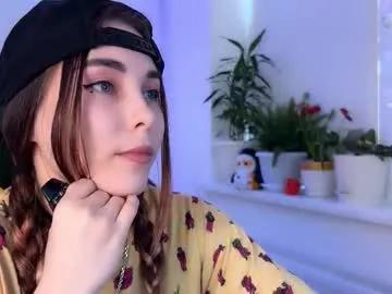 Freechat kittie_bear on Chaturbate