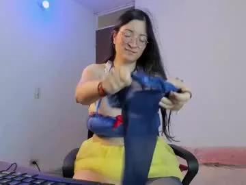 Freechat latinsweetx19 on Chaturbate