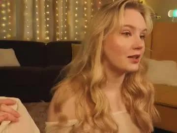 Freechat lorettacarnley on Chaturbate