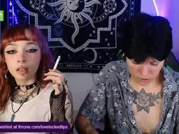 Freechat lovelockedlips on Chaturbate