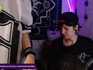 Freechat lovelockedlips on Chaturbate