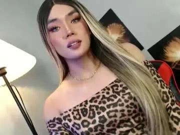 Freechat lovers_moon22 on Chaturbate