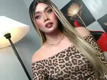 Freechat lovers_moon22 on Chaturbate