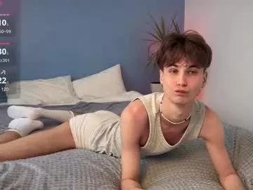 Private lucacharm on Chaturbate