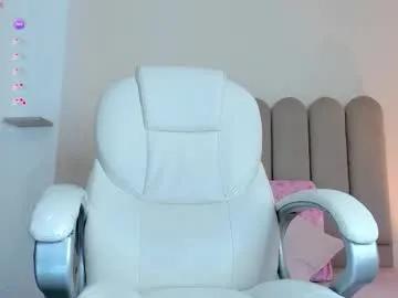 Freechat luciana_fuster18 on Chaturbate